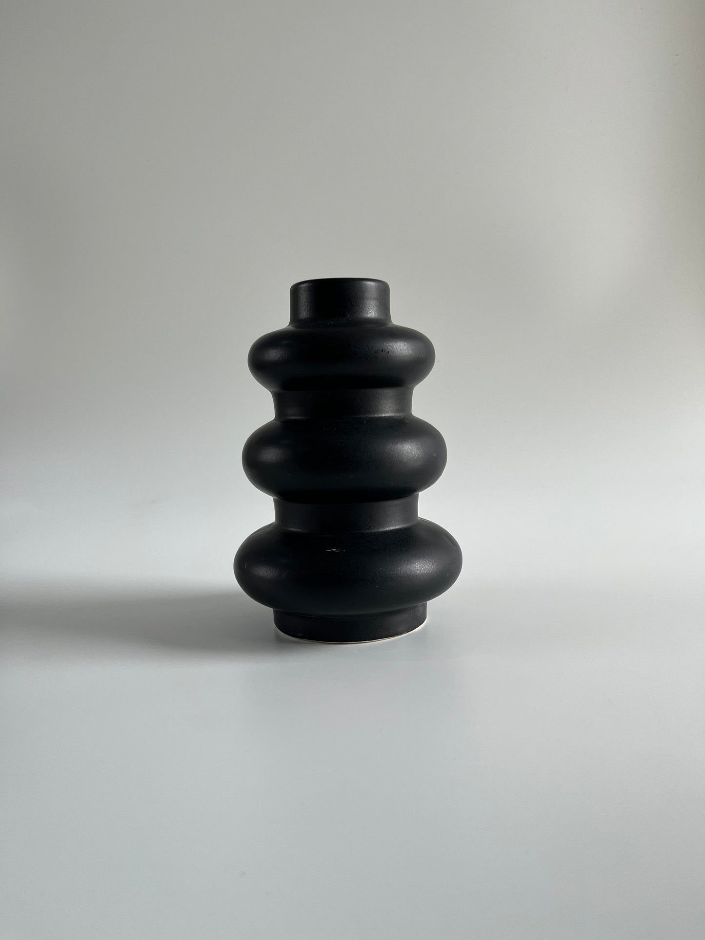 Black Tiered Elegance Vase