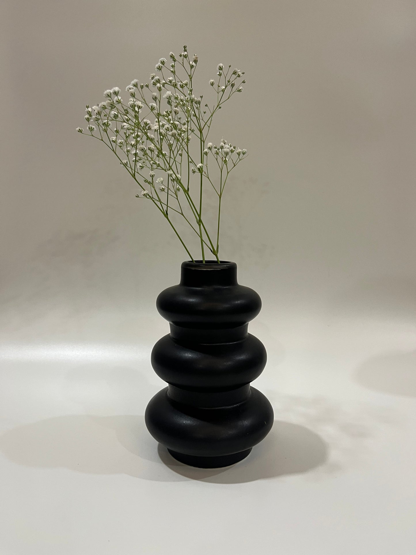 Black Tiered Elegance Vase