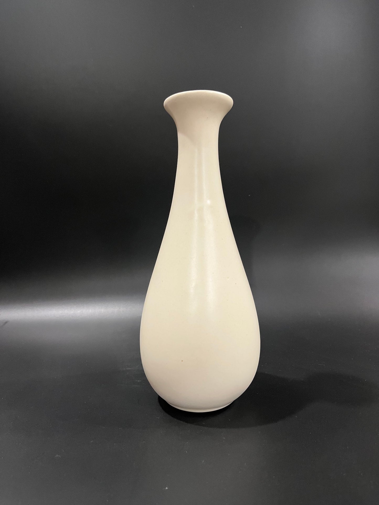 Tusker Grace Vase