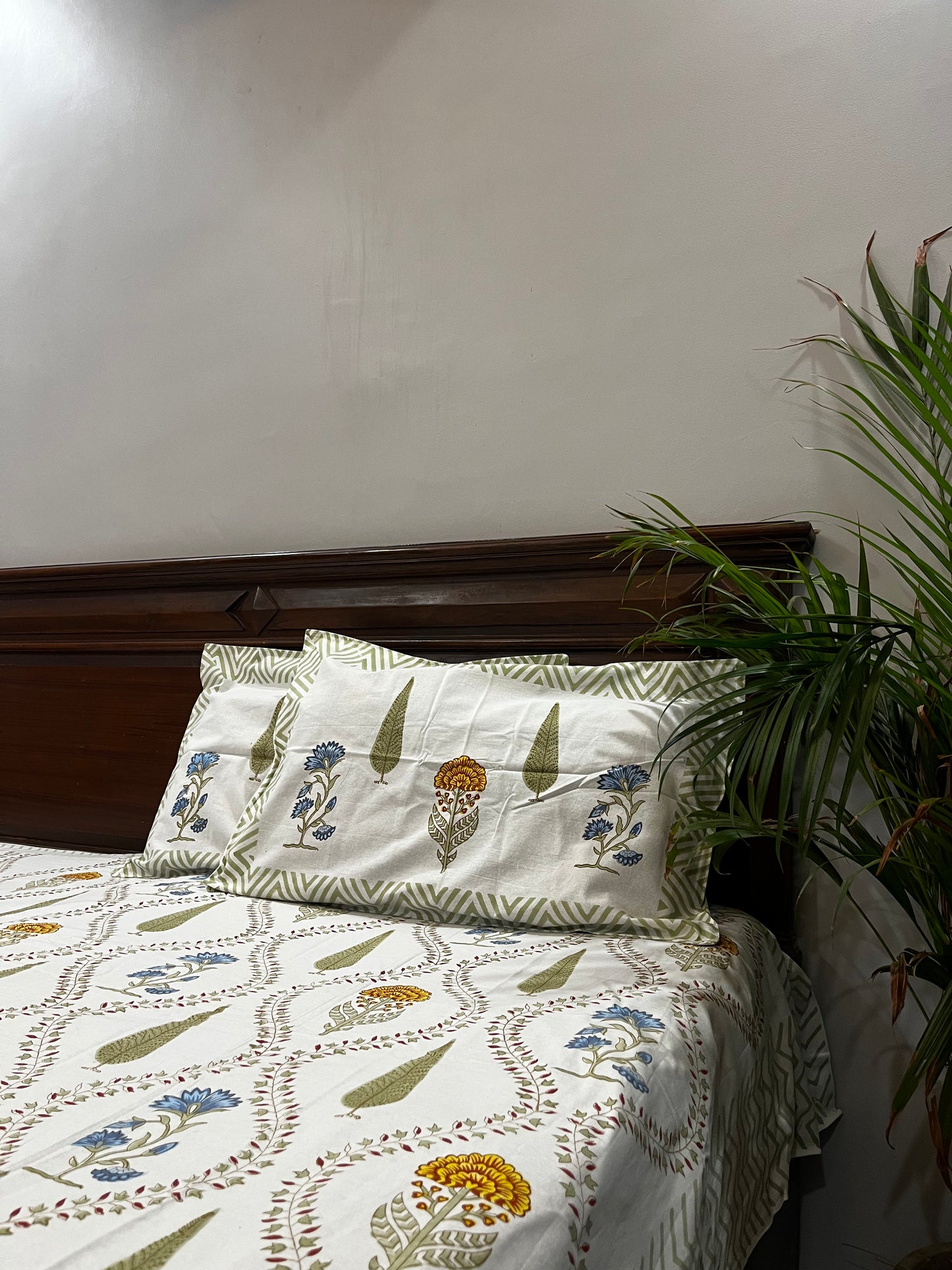 Soot & Saaj Bedsheet