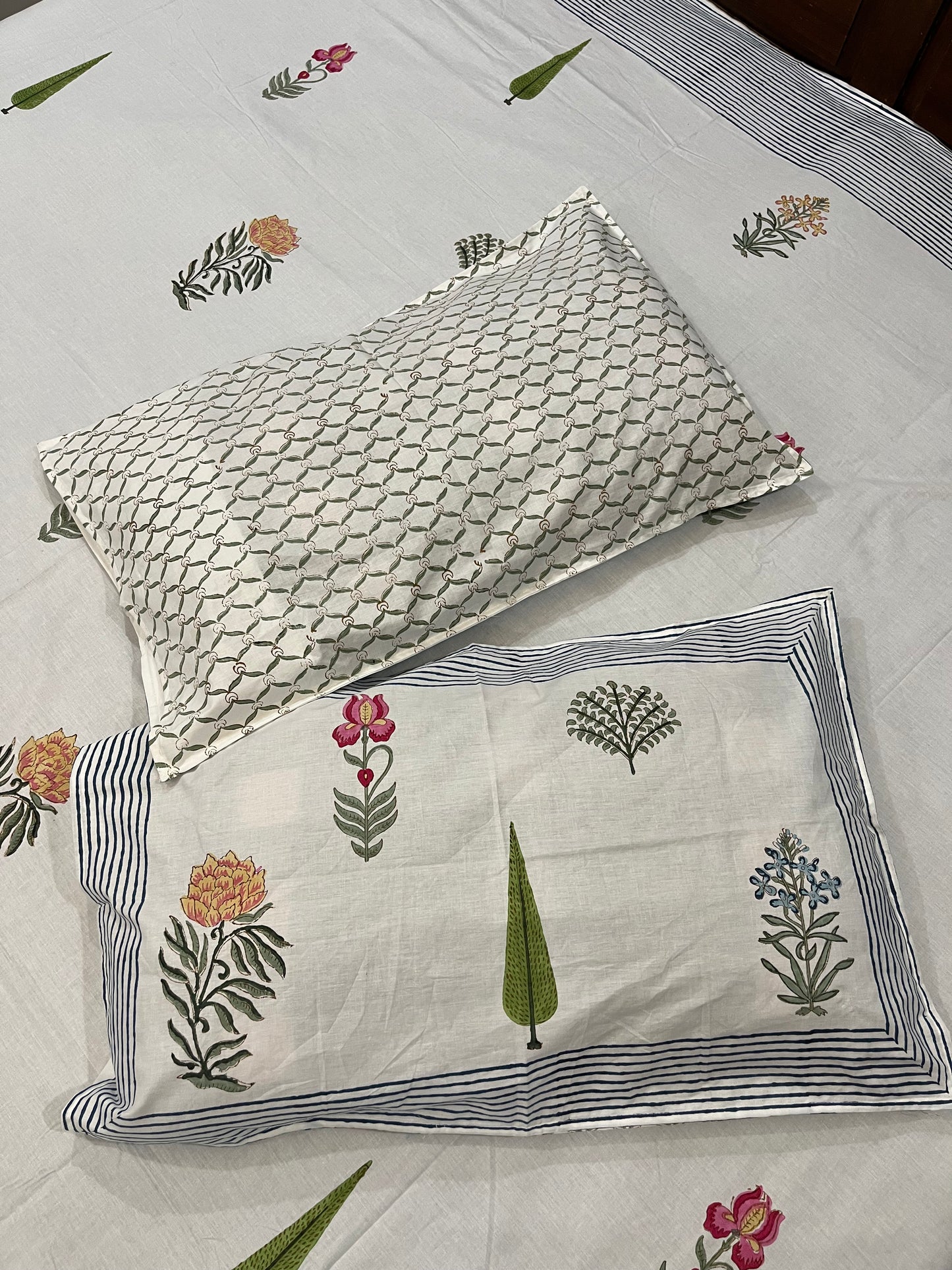 Neel Katha Bedsheet