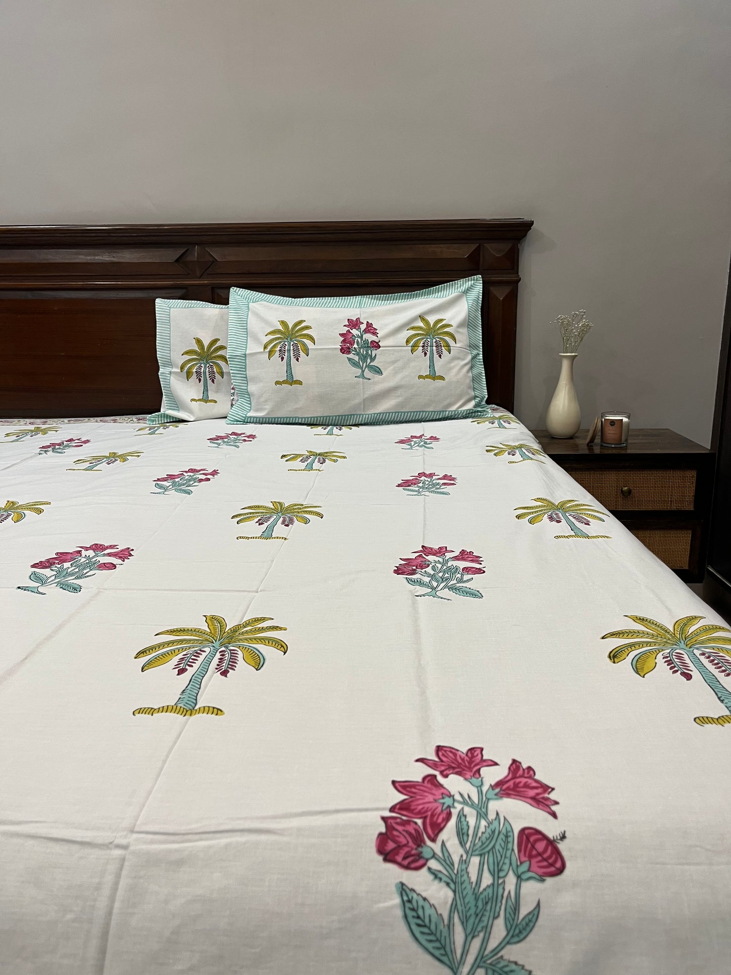 Taana Baana Bedsheet