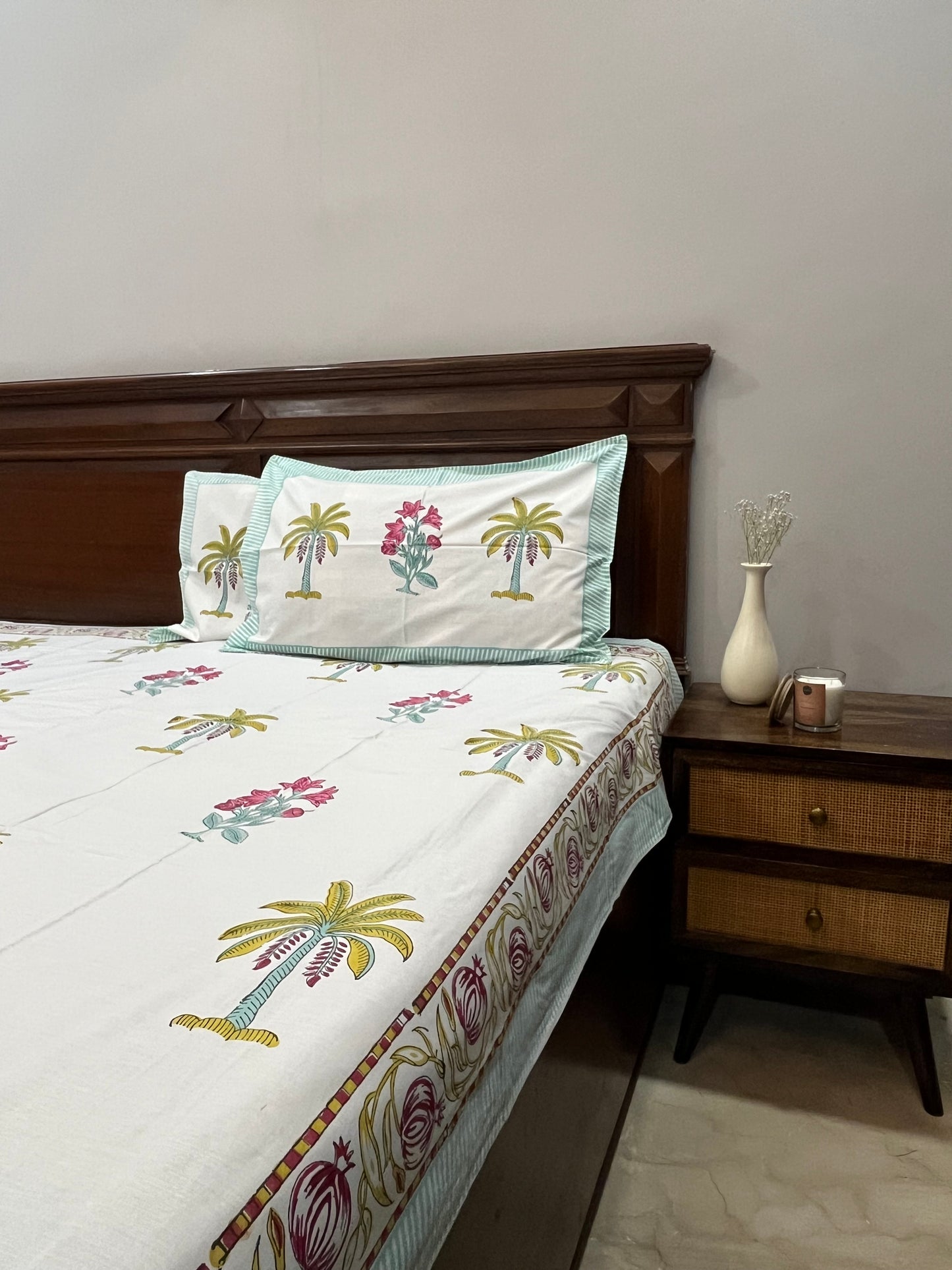 Taana Baana Bedsheet