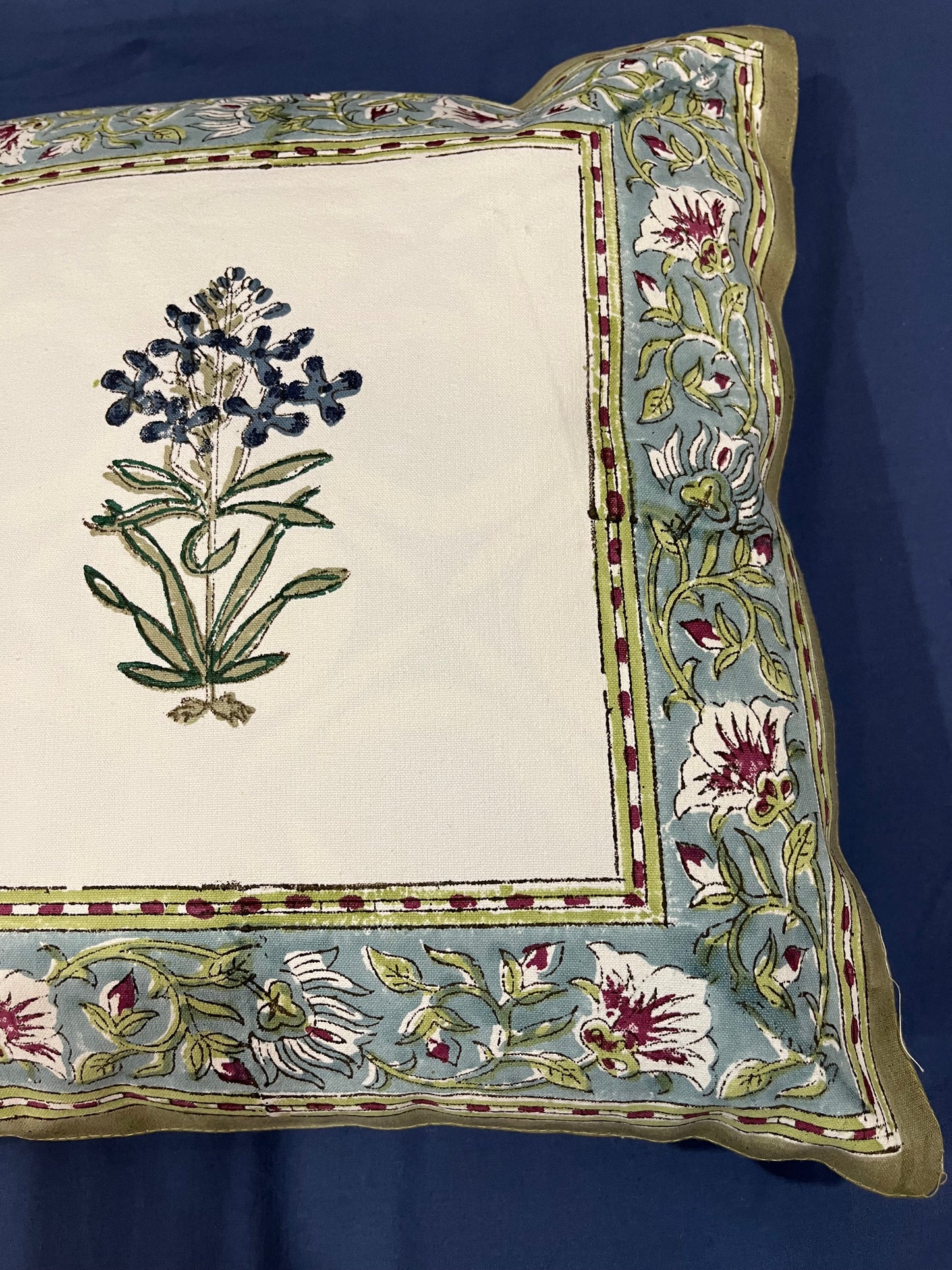 Baag-e-Gul Cushion Cover