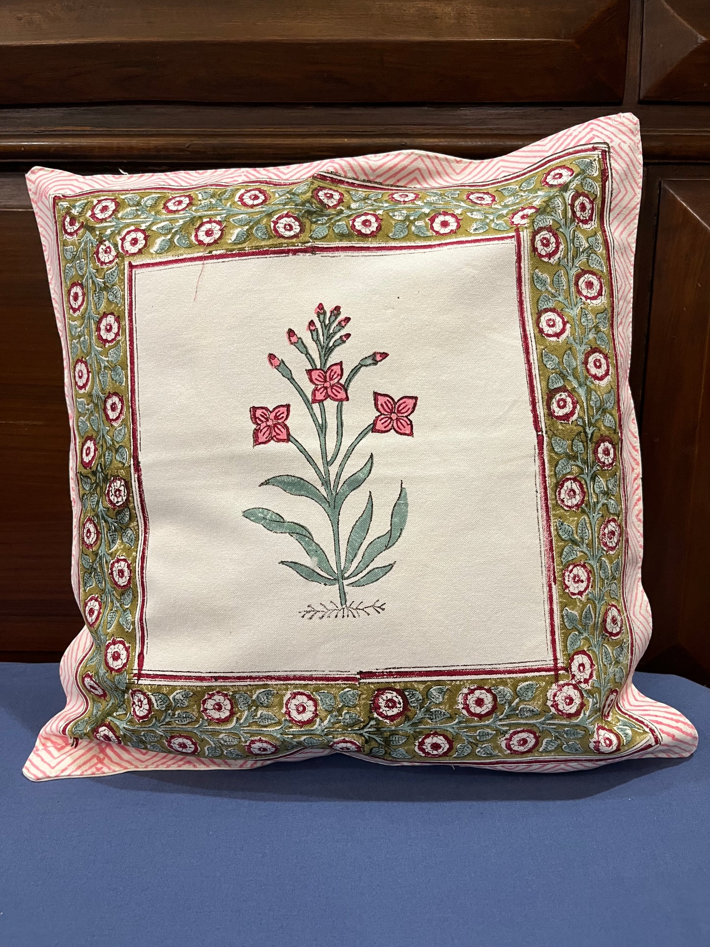 NoorKhil Cushion Cover