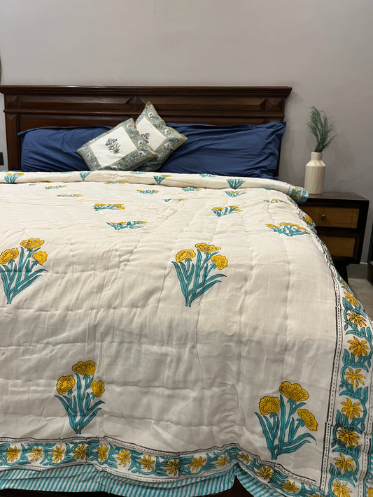 Baahar Quilt