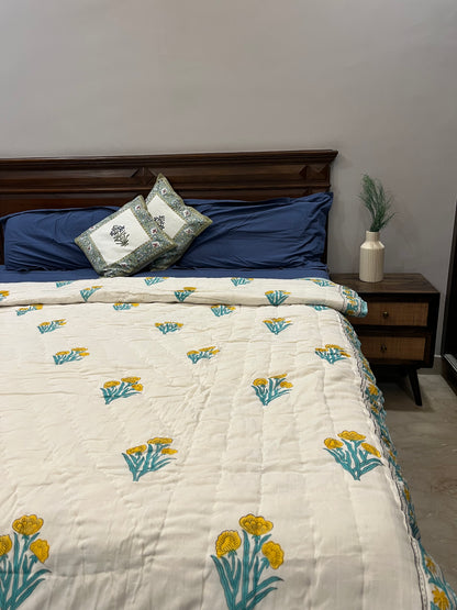Baahar Quilt